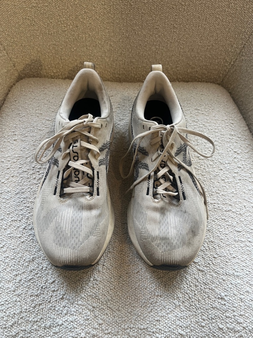 Asics Men’s Novablast 5 - Size 9